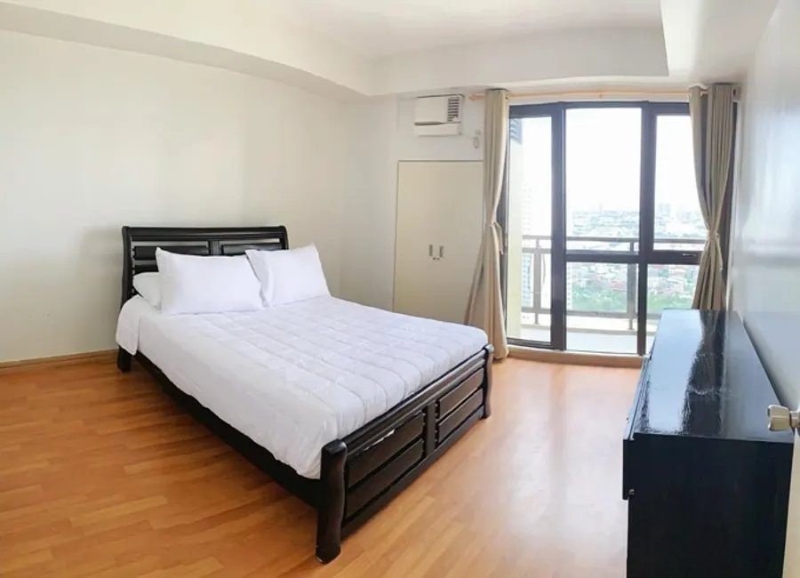 Rush For Sale Grand Soho Makati 2 Bedroom Unit in Salcedo Village, Makati City