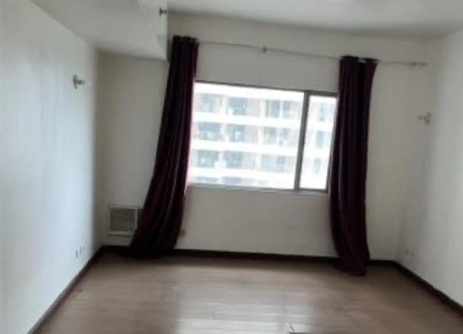 Studio Unit For Sale at Burgundy Mckinley Place, Don Galo, Parañaque