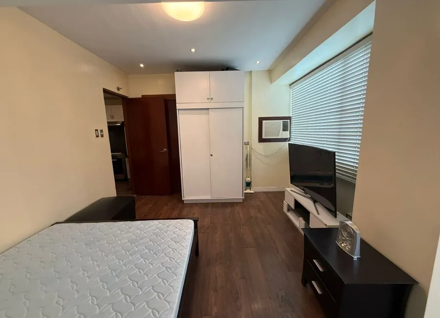 Rush Condo 2 Bedroom For Rent at Seibu Tower, BGC