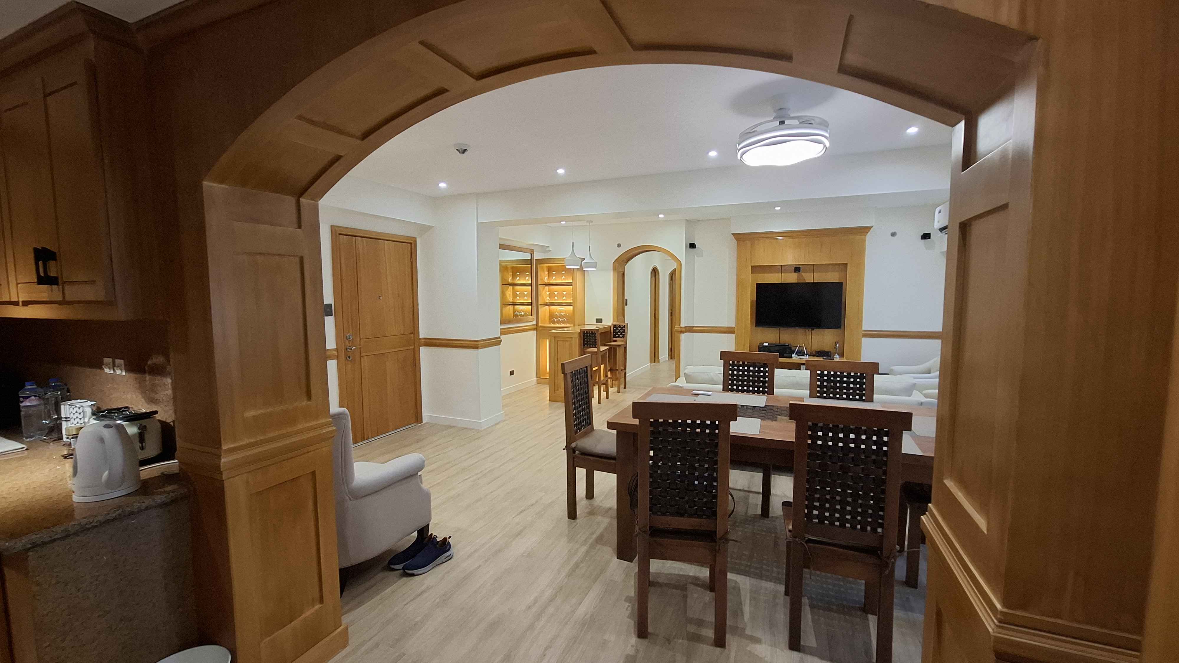 FOR SALE OR RENT Newly Renovated Sarasota 3 Bedroom Suite in PASAY