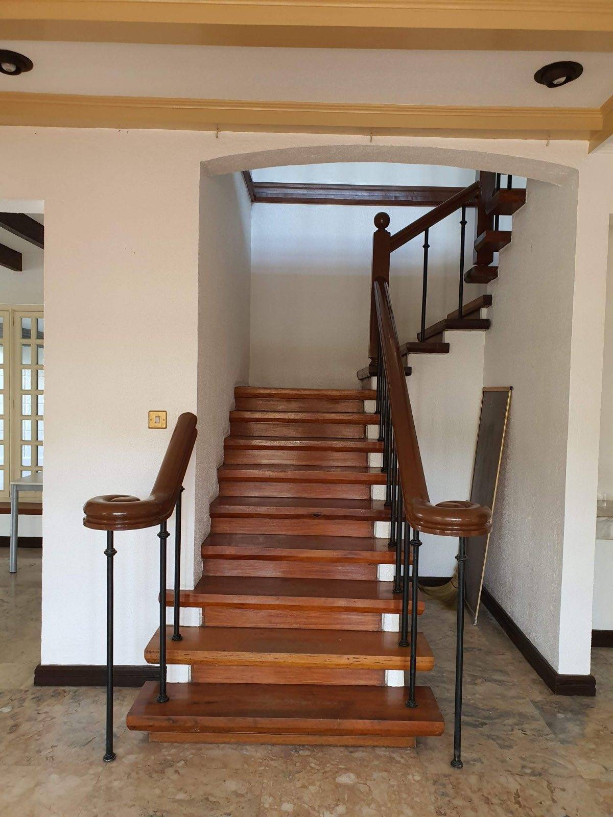FOR RENT Ayala Alabang Cuenca 6 Bedroom House and Lot in MUNTINLUPA