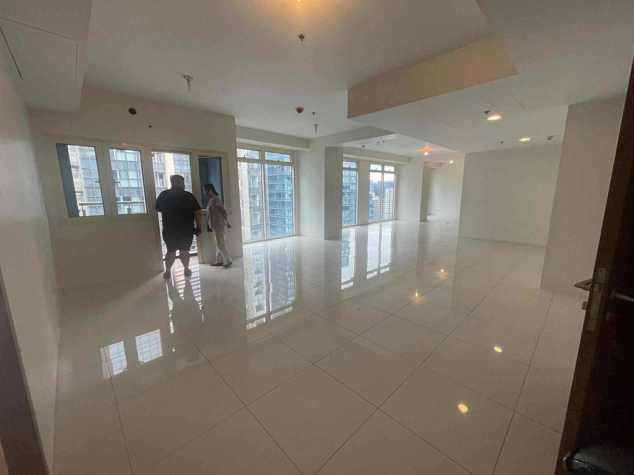 FOR SALE Central Park West 3 Bedroom Tandem Unit Combined Penthouse in TAGUIG